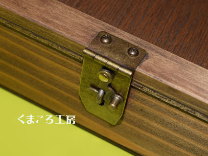 wood-cashbox-latch2.jpg